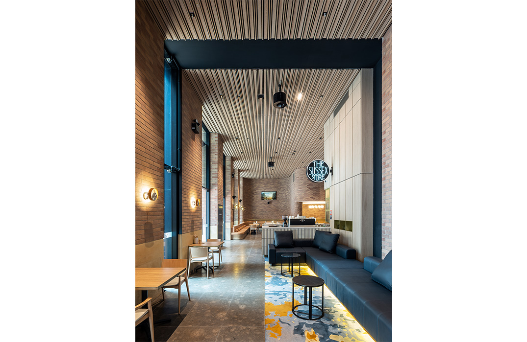 Hotel Restaurant Vibe Darling Harbour, Sydney